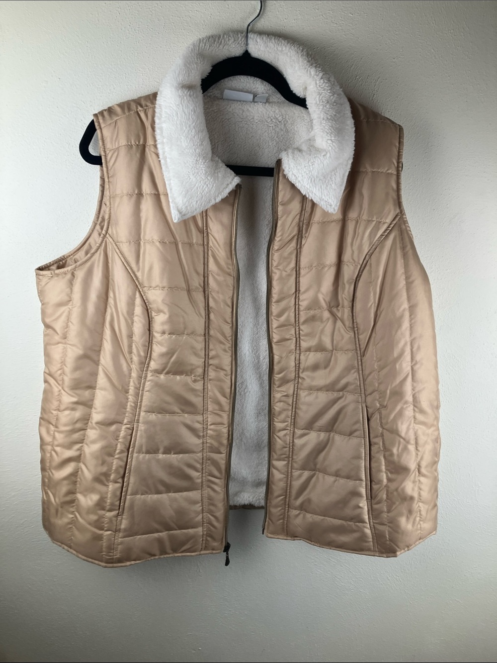 Kim Rogers 1X Beige Quilted Vest Plush Sherpa Fleece Collar Full Zip